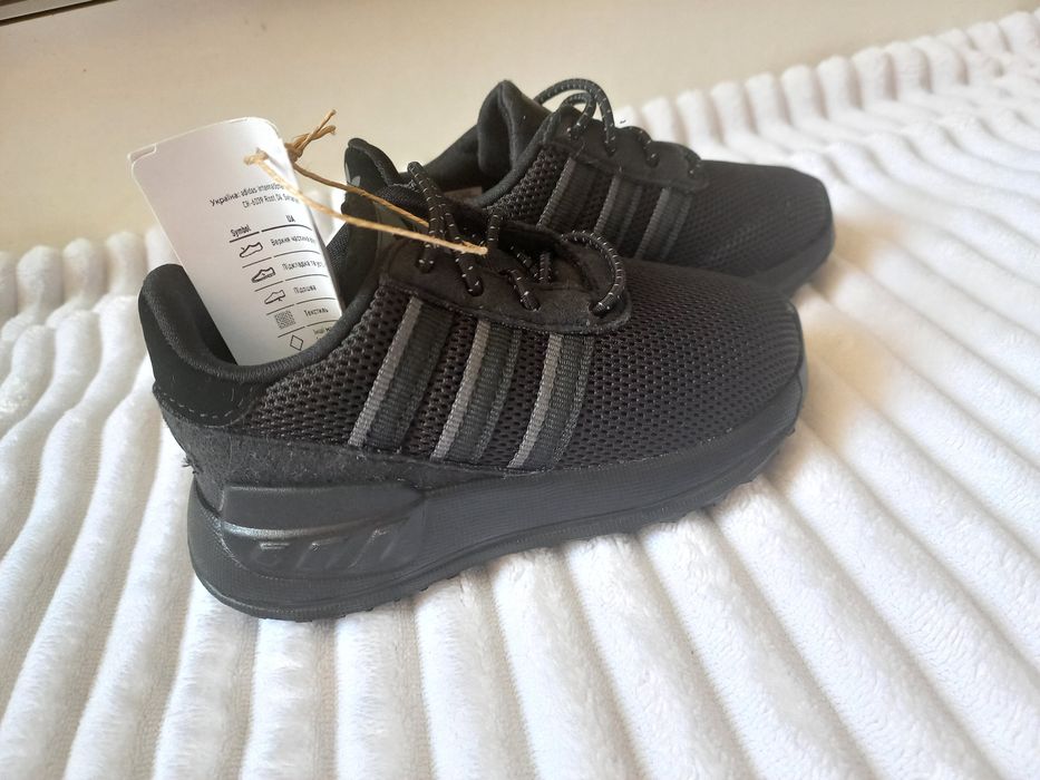 Кросівки дитячі Adidas 22р