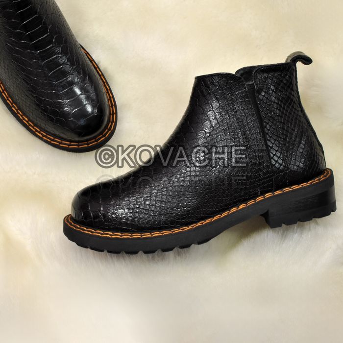 Жіночі натуральні лаковані челсі осінні черевики чорні  35 37 39 40