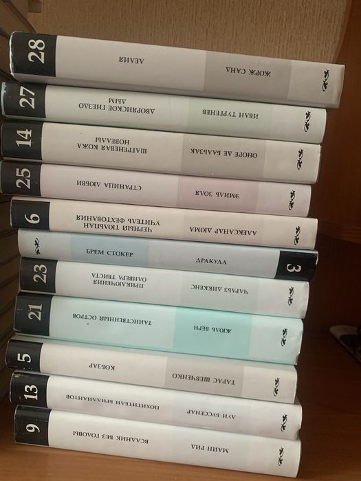 Колекція книг або поштучно