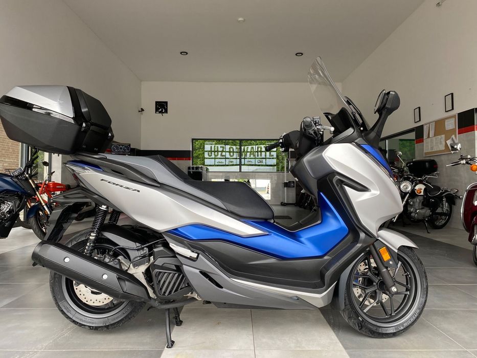 Honda NSS Honda FORZZA 125 Kat B A1 Maxi Skuter Kanapowiec Luxus Import Niemcy
