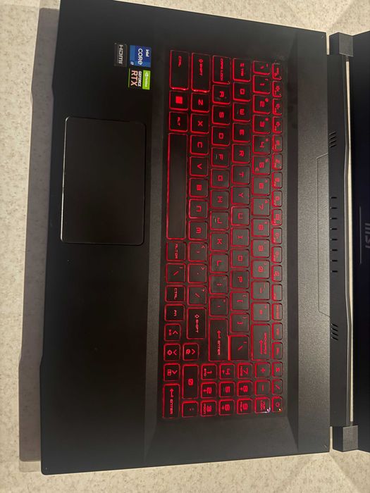 Laptop MSI Katana GF76 12UE / 32GB RAM / RTX3060 6GB