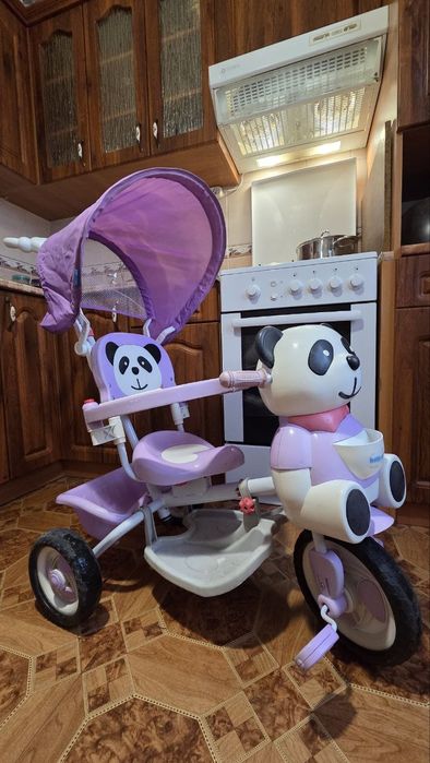 Детский трехколесный велосипед