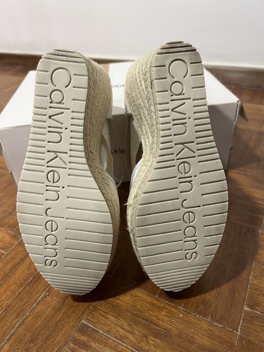 Sandálias senhora tamanho 36 (dois modelos)