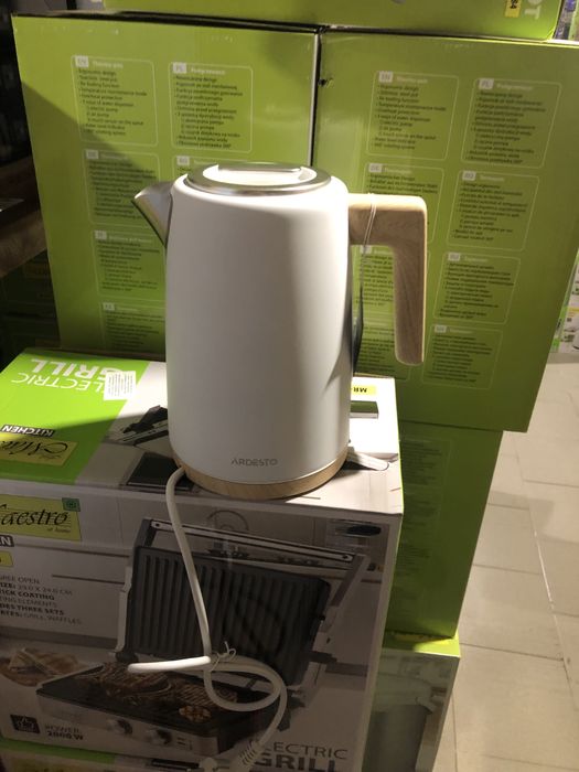 АКЦІЯ!!EKL-F420BWD Електрочайник 1.7л 1850-2200Вт чорний Ardesto