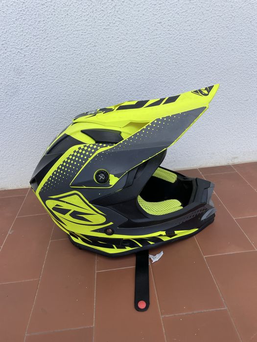 Capacete Kenny track performance