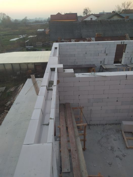 Будівництво із газоблоку будь якої складності!