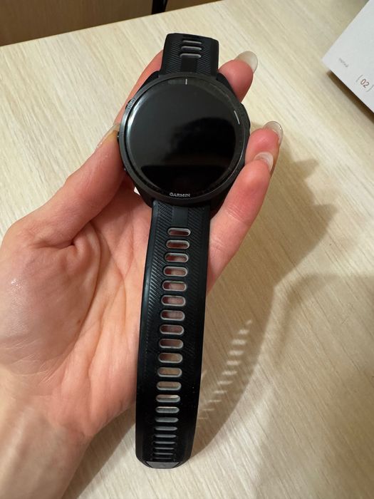 продам годинник Garmin Forerunner 965 Black