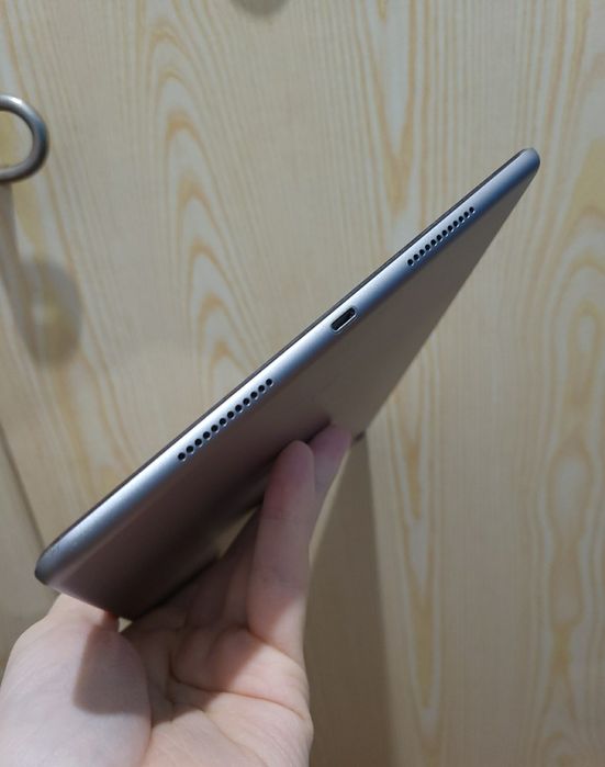 iPad Pro 9.7" 1st генерація 32 ГБ