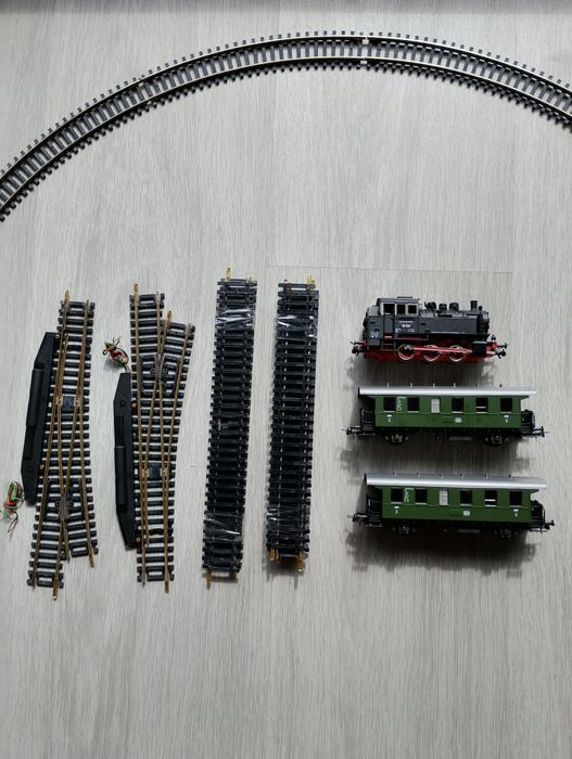 Conjunto Roco DC locomotiva + carruagens + linhas H0 1:87