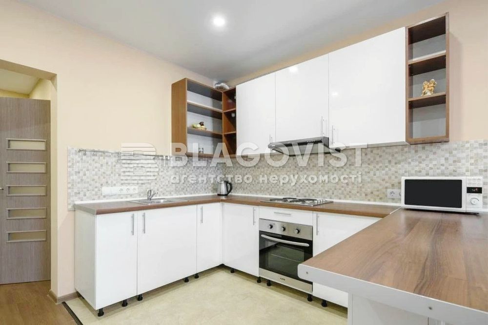 Продам 1-кімнатну квартиру Київ Максимовича ЖК Нова Англія