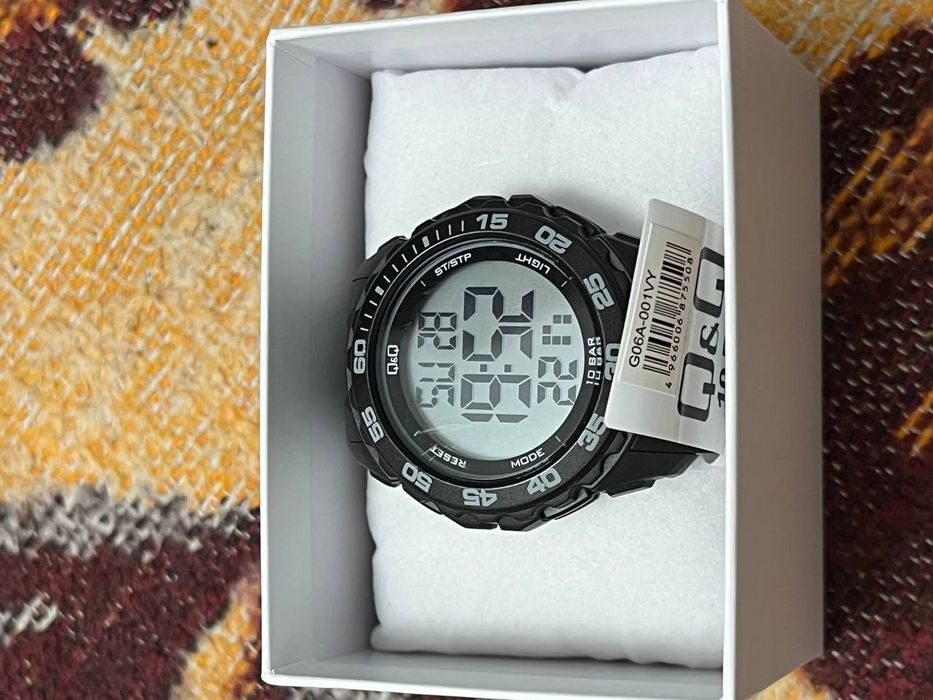 Годинник Q&Q GO6A цифровий