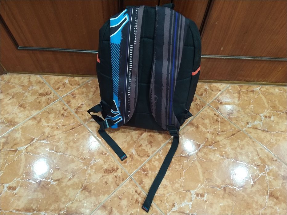 Mochila vertical escolar campismo praia casa quarto apartamento vivenda escritório gabinete.