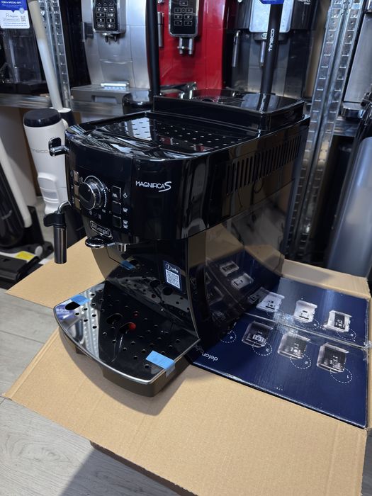 Кофемашина Delonghi ECAM 22.110 magnifica s