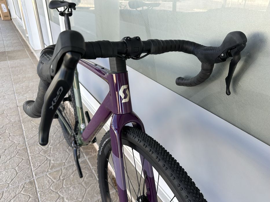 Bicicleta Scott Gravel - Carbono