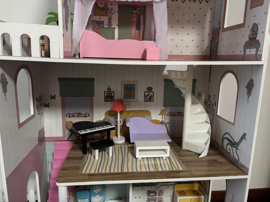 Grande casa de bonecas