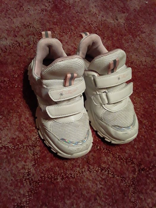 Кроссовки  детские