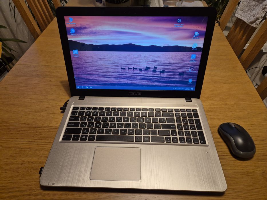 laptop ASUS X540LJ, SSD, NVIDIA GeForce 920M 2 GB