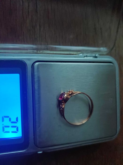 Złoty pierścionek rosyjski 2 g