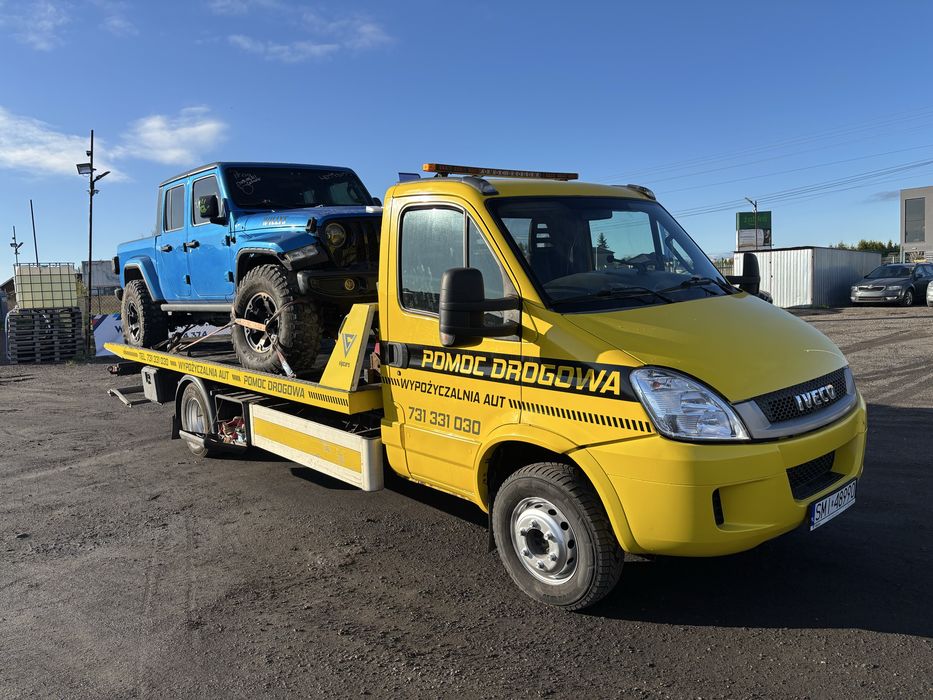 Pomoc drogowa holowanie awaria wypadek osobowe bus suv