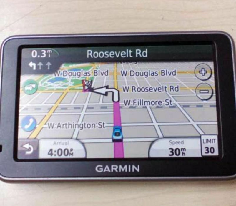 GPS: caixas Garmin.