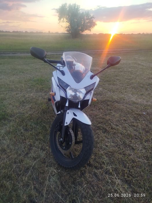 Продам Хонда сбр 125 р