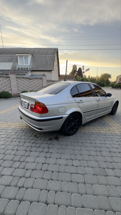 Продам BMW E46.