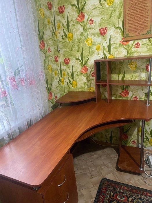 Стол письменний угловий