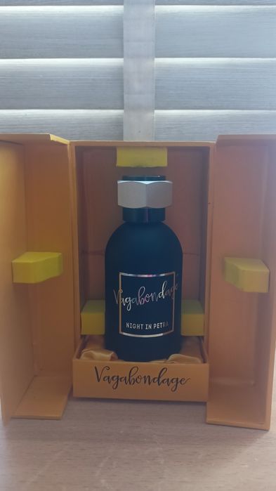 Męskie perfumy 100 ml  Vagabondage Night in Petra z Dubaju