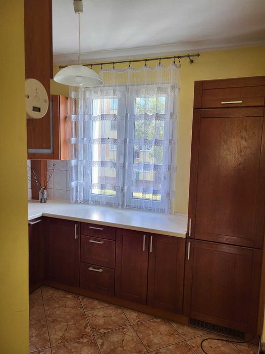 Wynajmę mieszkanie 48m 1 piętro na oś Wschód.