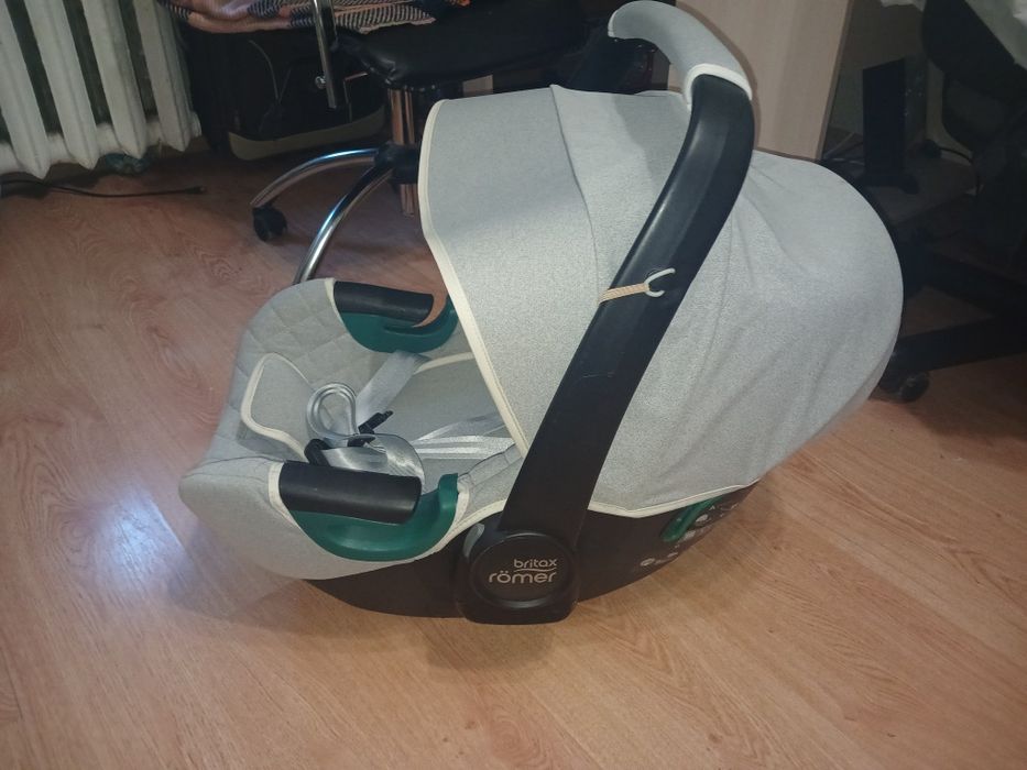 Автокресло 0+ britax romer safe 3 i size