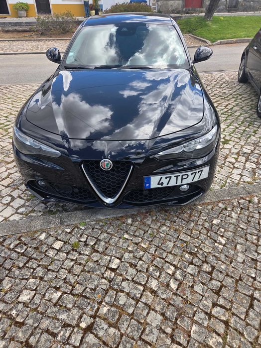 Alfa Romeo Giulia 2.2 Diesel AT8 Super | Nacional | Pele Camel | 118 mil km