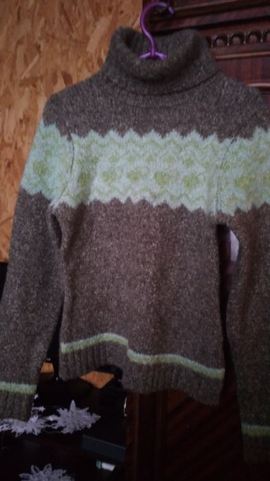 Продам 3 шерстяных свитера