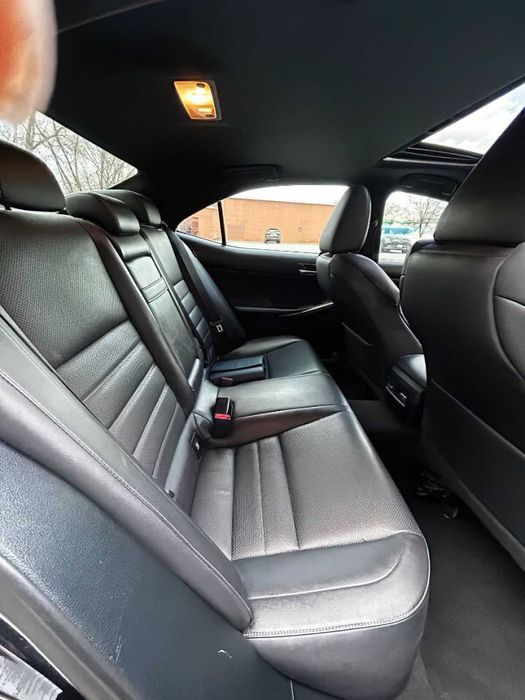 Lexus IS 300      2016