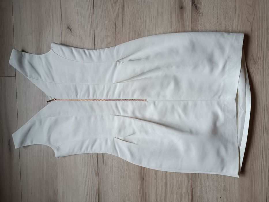 Elegancka sukienka Reserved rozm.S