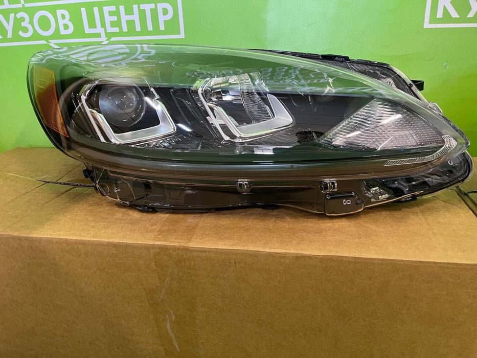 Фара левая + правая Ford Escape/Kuga mk4 2020-2024 фари фары З ДХО!