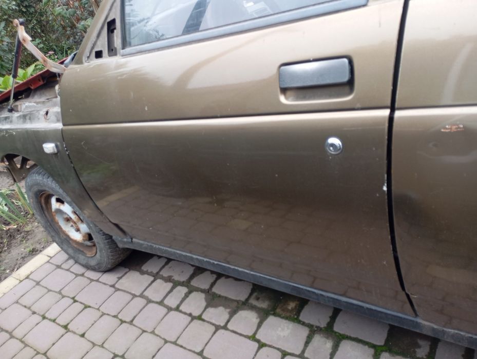 Дверка передня ліва ВАЗ 2110/2111/2112