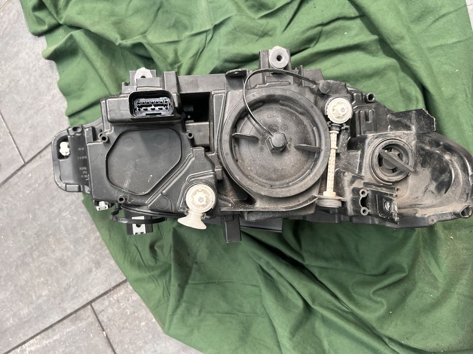 Par oticas bmw f31