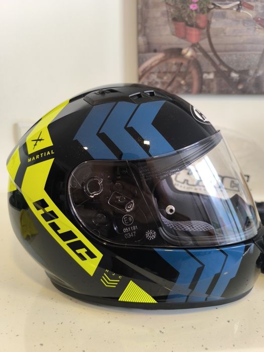 Capacete HJC junior e luvas alpinestar