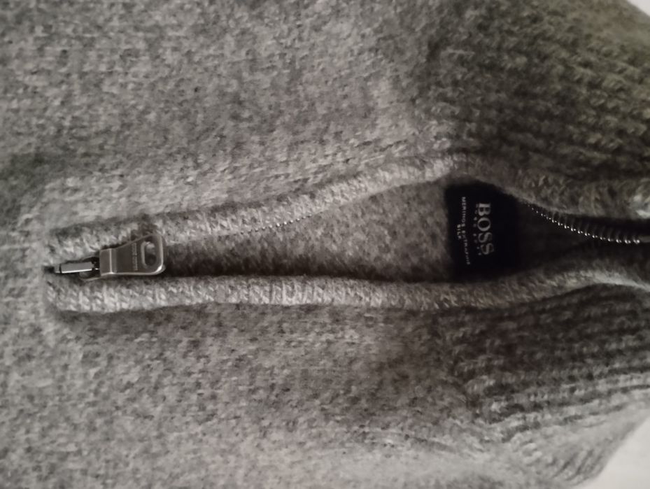 Свитер Hugo boss оригинал Италия