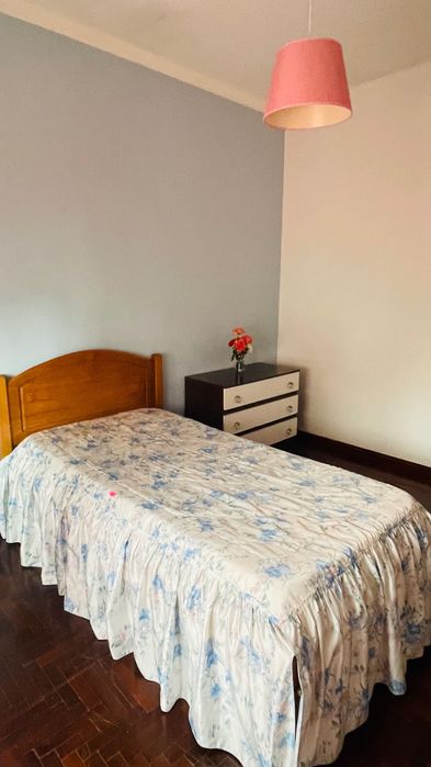 Quarto para arrendar