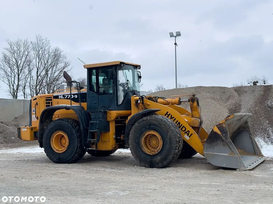 Hyundai HL770‑9  Hyundai HL770-9 – 2012 | Ładowarka kołowa | 16346 mth | VIN C0000327