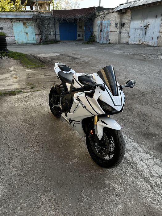 Продам Honda Cbr1000rr