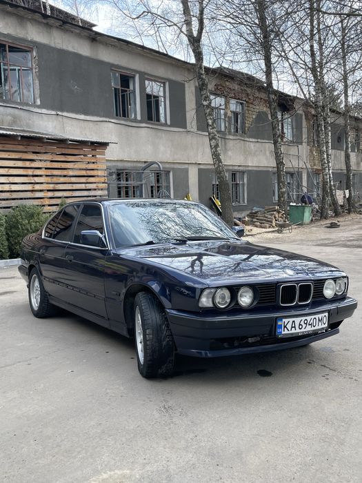Продам  BMW e34