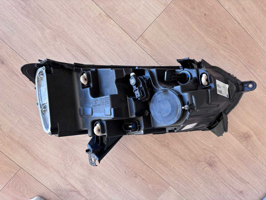 Lampy przednie Dacia Jogger ,2025r