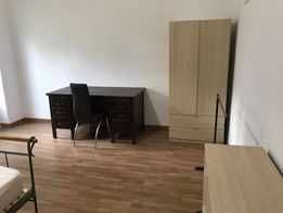 Alugo quarto em Algés