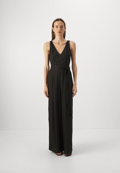 Kombinezon satynowy IVY & OAK 34