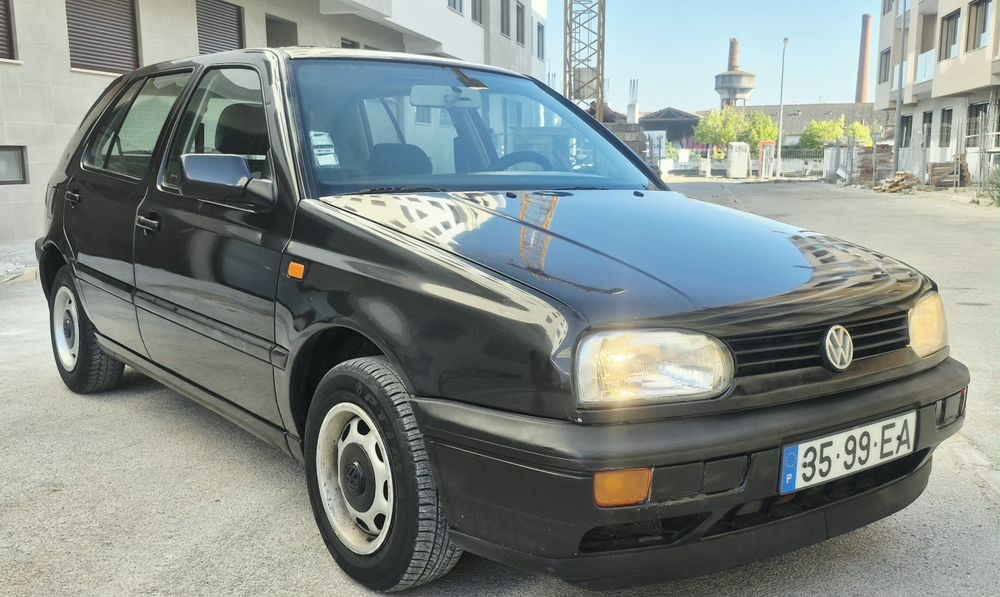 Volkswagen Golf 1.6 gasolina