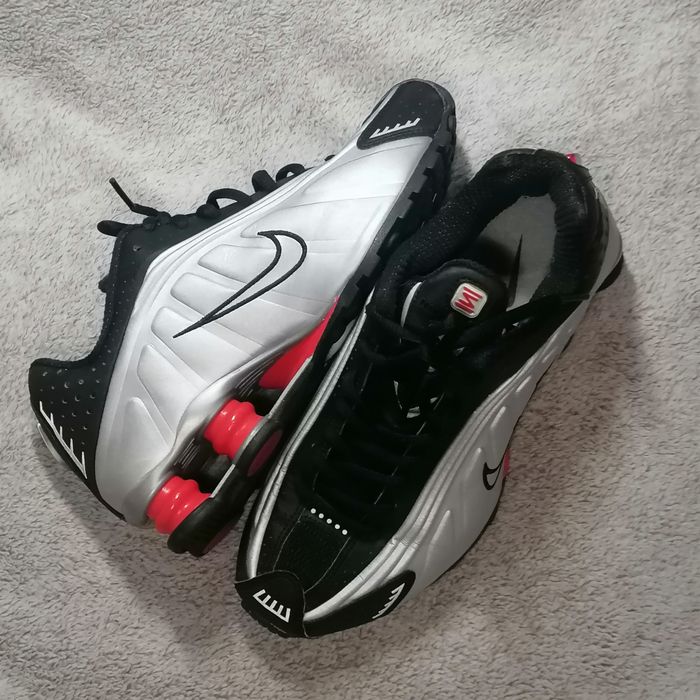 Nike shox r4 'Silver/Black/Red' (2018)