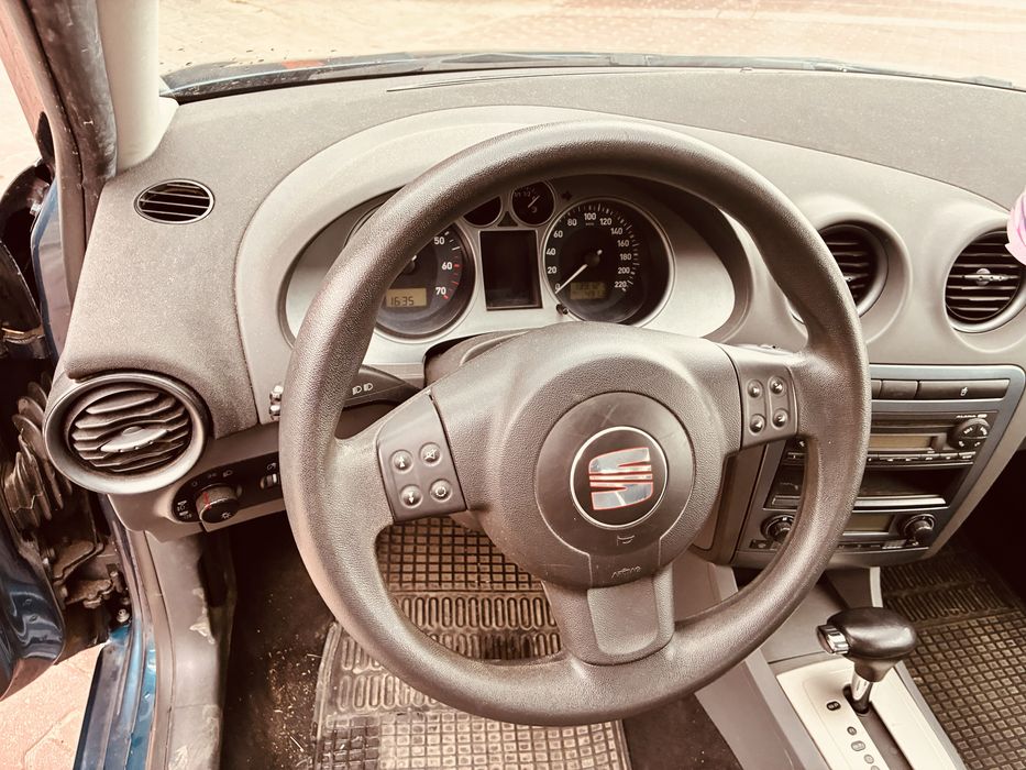 seat ibiza rok 2007 poj 1,4 przeb 143tys  klimatronik AUTOMAT SUPER STAN