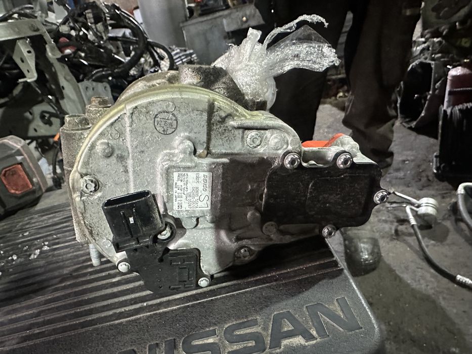 Компресор кондиціонера Nissan Leaf 2 18-23 926005sa1a
